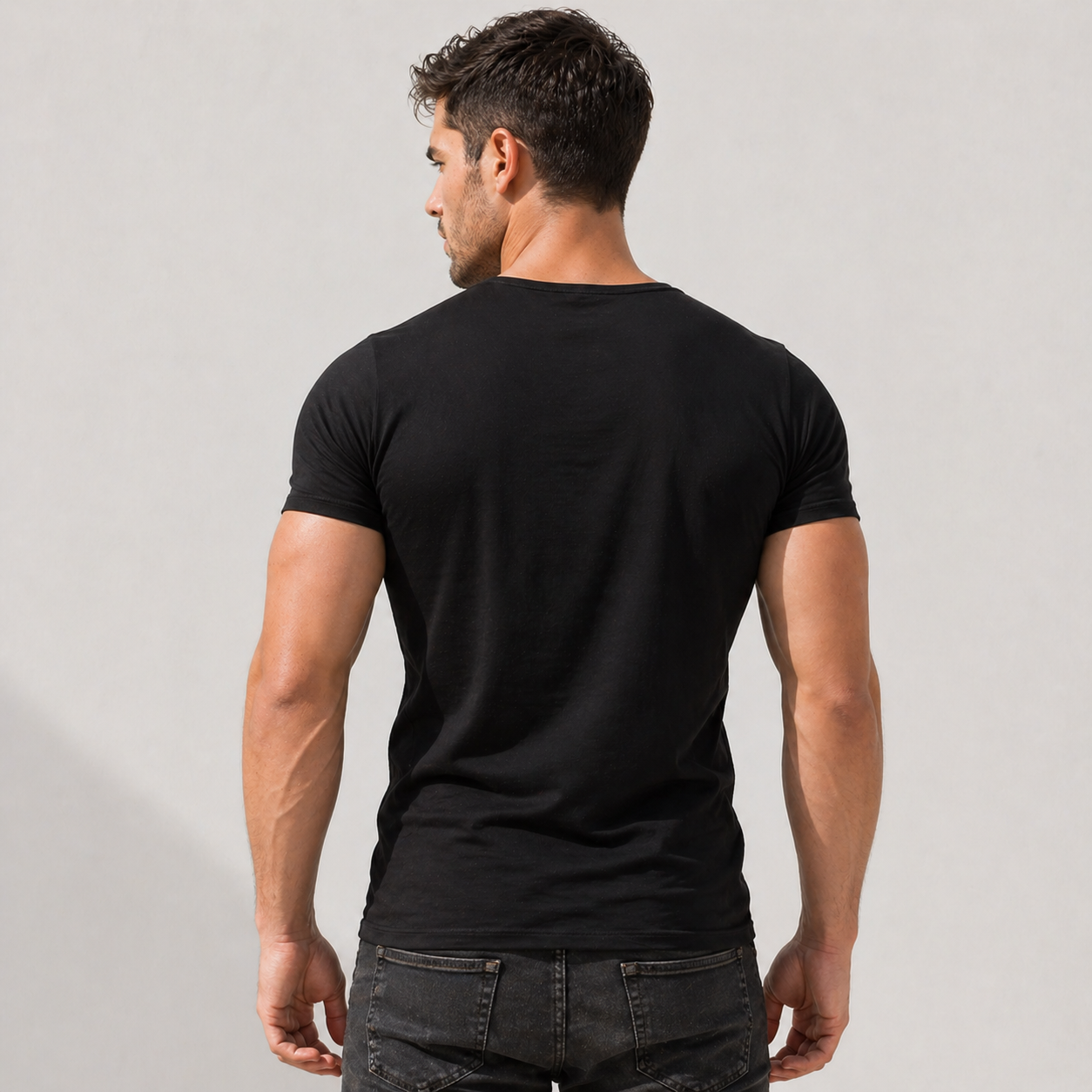 Classic Muscle Fit V Neck T-shirt